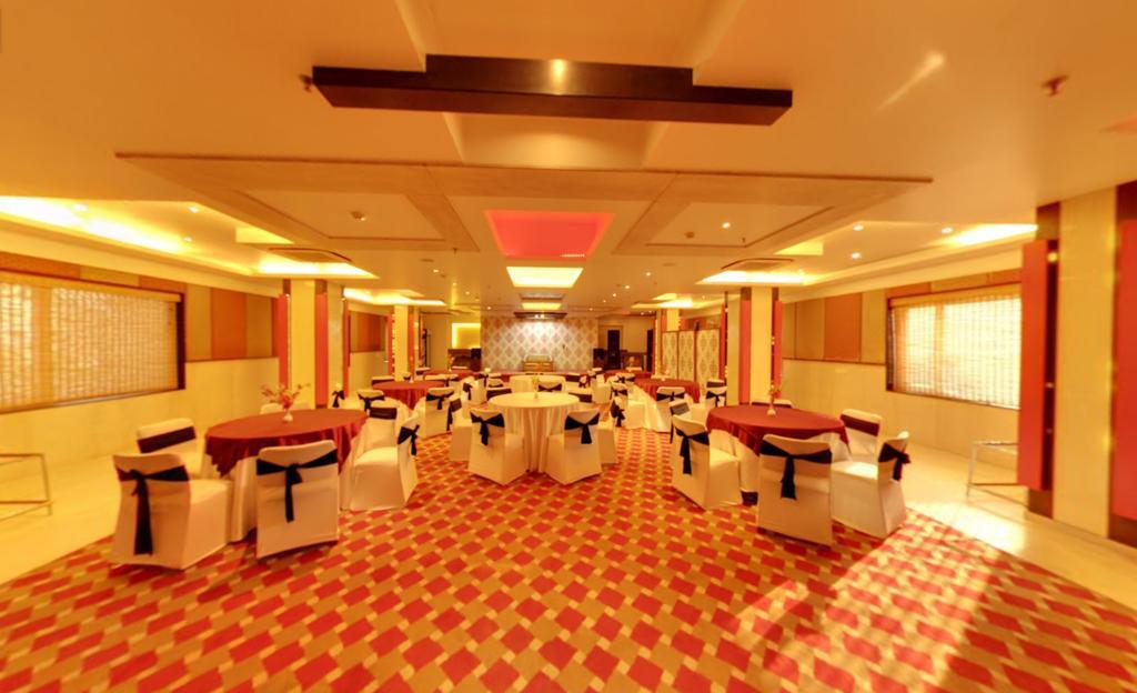 Hotel Royale Ambience Raipur  Exterior photo